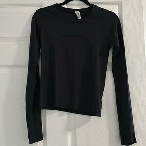 Black Lululemon Swiftly Tech Long-Sleeve 2.0 *Race Length Size 6